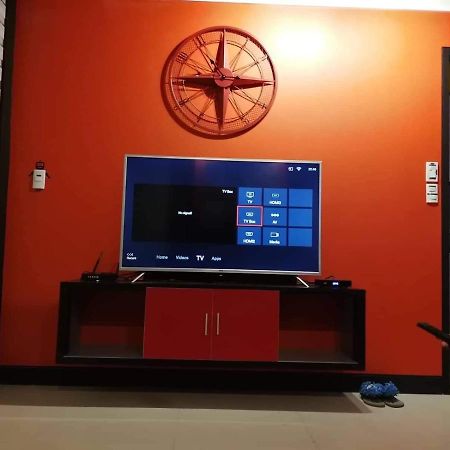 Cubao Manhattan Heights Unit 11Pq Tower B, 1Br Quezon City Zewnętrze zdjęcie